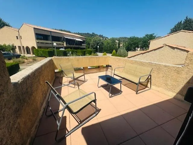 Lou Figoun Semesterbostad *